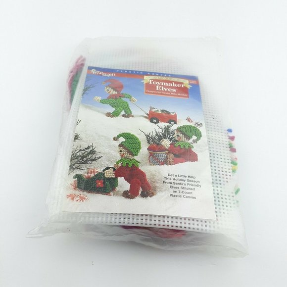 Needlecraft Shop Christmas Trimmings Toymaker Elves Plastic Canvas - Picture 3 of 7